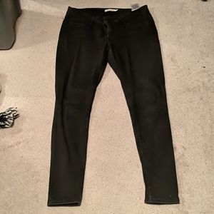 Levi's 535 Super Skinny Black Jeans
